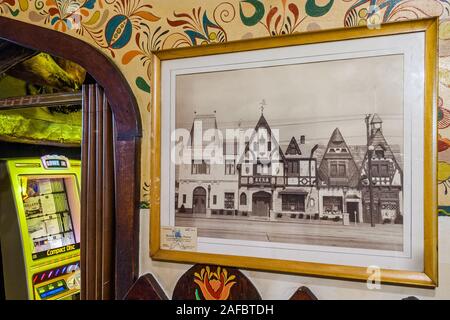 Intérieur de Klas Bohemian Restaurant à Cicéron, maintenant fermé Banque D'Images