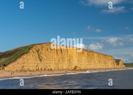 Photo de paysage de la falaise Est de West Bay, dans le Dorset. Banque D'Images