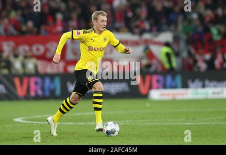 Mainz, Allemagne. 14 Décembre, 2019. firo : 14.12.2019, football, 1.Bundesliga, la saison 2019/2020, FSV FSV FSV Mainz 05 - Borussia Dortmund BVB, 4 : 0 Julian BRANDT, BVB, l'action individuelle dans le monde de l'utilisation | Credit : dpa/Alamy Live News Banque D'Images