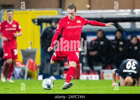 Paderborn, Allemagne. 14 Décembre, 2019. firo : 14.12.2019, Fuvuball, 1.Bundesliga, la saison 2019/2020, SC Paderborn - Union Berlin Joshua Mees (Union Berlin) L'action individuelle dans le monde de l'utilisation | Credit : dpa/Alamy Live News Banque D'Images