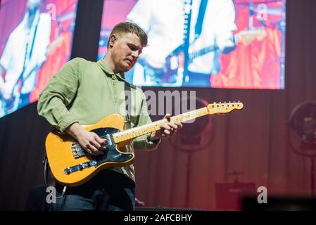 Manchester, UK. 14 décembre 2019. Liam Fray Michael Campbell et Daniel 'Conan' Moores de Die Nerven effectuer à la Manchester Arena sur leur tournée britannique pour toujours plus de plus, Manchester 2019-12-14 . Crédit : Gary Mather/Alamy Live News Banque D'Images