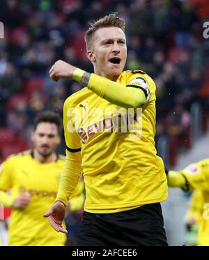 Mainz, Allemagne. 14 Décembre, 2019. Marco Reus de Dortmund célèbre après avoir marqué au cours de la Bundesliga match de football contre FSV Mainz 05 à Mayence, en Allemagne, le 14 décembre 2019. Credit : Joachim Bywaletz/Xinhua/Alamy Live News Banque D'Images