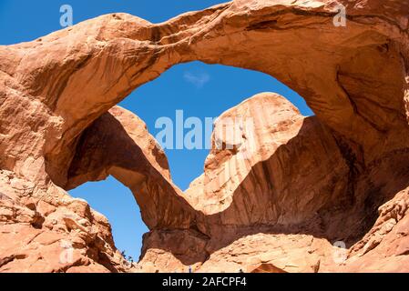 Double Arche Au Parc National Arches, Moab, Utah, États-Unis Banque D'Images