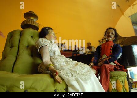 Turin, Italie - Février 2008 : Musée de marionnettes dans le théâtre Gianduja, une collection de la famille Lupi. Une famille de marionnettistes italiens qui ont commencé leur wo Banque D'Images