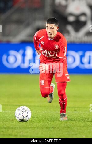 ENSCHEDE, 14-12-2019 Grols , Veste , de l'Eredivisie néerlandaise Football la saison 2019 / 2020 . Le FC Twente player Aitor pendant le match FC Twente - Vitesse Banque D'Images