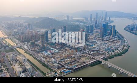 Macao. 20 Oct, 2019. Photo aérienne prise le 20 octobre 2019 présente le nouveau port Hengqin à Zhuhai, Province du Guangdong en Chine du sud. Credit : Cheong Kam Ka/Xinhua/Alamy Live News Banque D'Images