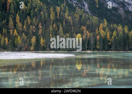Lago Di Landro, Toblach, Dolomites Banque D'Images