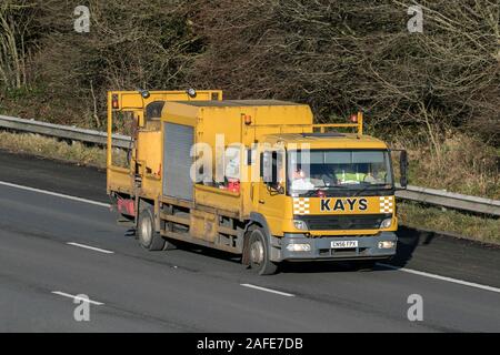 Kays peinture ligne de conduite sur l'autoroute M61, près de Manchester, Royaume-Uni Banque D'Images