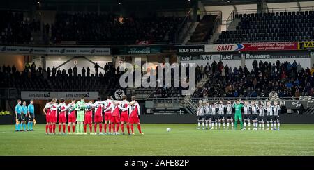 ALMELO, Heracles Almelo - FC Utrecht, 15-12-2019, le football, l'Eredivisie néerlandaise, saison 2019-2020, Polman Stadium, 1 minute de silence avant le match Heracles Almelo - FC Utrecht Banque D'Images