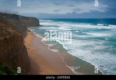 Les douze apôtres, piles de roches calcaires à Port Campbell National Park, sur la Great Ocean Road, près de Melbourne, Victoria, Australie Banque D'Images