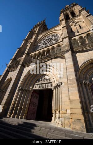 Cathédrale de Moulins village d'Auvergne ministère en France Banque D'Images