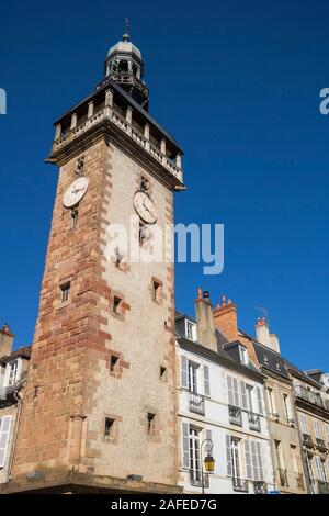 Place principale de Moulins du village d'Auvergne ministère en France Banque D'Images