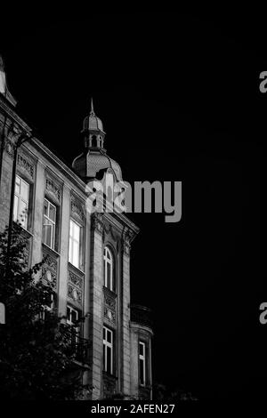 Ancien palais de Cracovie par nuit Banque D'Images