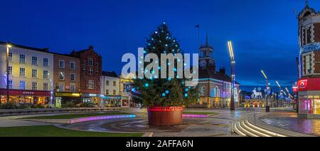 Les lumières de Noël au crépuscule à Stockton-on-Tees, Stockton on Tees, Angleterre, Royaume-Uni Banque D'Images