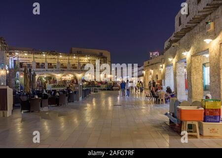 Chaude soirée d'été à Souq Waqif, Doha, Qatar Banque D'Images