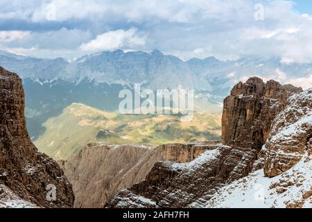 Vue d'automne à la Sella Ronda Dolomites Italie Banque D'Images