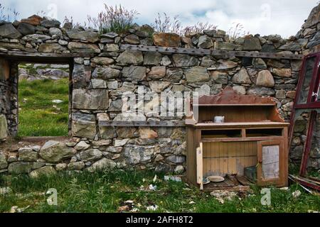 Commode dans les terres de crofters abandonnées, île de Lewis et Harris, Outer Hebrides, Écosse Banque D'Images