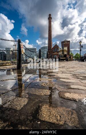 LIVERPOOL, Royaume-Uni - 13 août : Vue de la Chambre de la pompe sur la promenade Riverside à l'historique Royal Albert Dock le 13 août 2019 dans le foie Banque D'Images