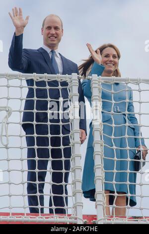 Le duc et la duchesse de Cambridge, David Attenborough et assister à la cérémonie de baptême du RRS David Attenborough à Birkenhead. Credit : Euan Cherry Banque D'Images