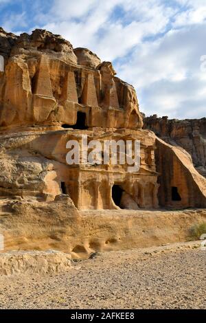 La Jordanie, l'obélisque tombe dans l'ancienne Petra, site du patrimoine mondial de l'Unesco au Moyen Orient Banque D'Images