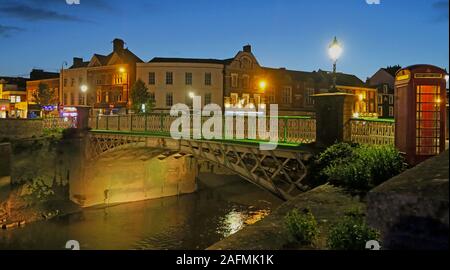 Town Bridge Eastover, Bridgwater, au crépuscule, Somerset, Angleterre, Royaume-Uni, River Parrett Banque D'Images