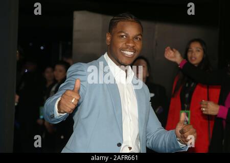Hollywood, CA. Dec 16, 2019. John Boyega chez Star Wars : La montée de Skywalker première mondiale au El Capitan Theatre à Hollywood, Californie le 16 décembre 2019. Credit : Faye Sadou/media/Alamy Punch Live News Banque D'Images