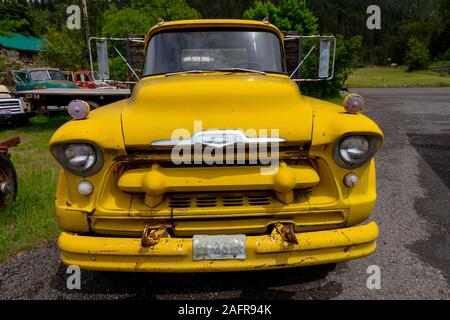 25 mai 2019, New York USA - Ohio Junk camions le long de la route US 12 Lolo Trail Banque D'Images