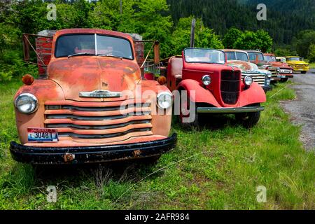 25 mai 2019, New York USA - Ohio Junk camions le long de la route US 12 Lolo Trail Banque D'Images