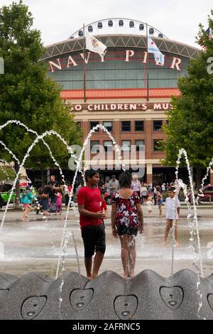 Navy Pier sur le rivage de Chicago Illinois Banque D'Images