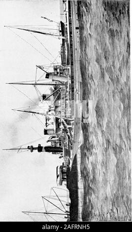 . Schley et Santiago ; un compte rendu historique du blocus et de la destruction finale de la flotte espagnole sous commandement de l'amiral Pasquale Cervera, 3 juillet 1898. make out ses couleurs, McConnell ?demandé Commodore Schley, dans un ton bas. De plus le verre long a été soulevée pour une recherche-ing de l'étude du bit dans thedistance bunting, et le Lieutenant Hodgson, le Brook-lyns officier de navigation, qui était venu sur le pont, aussi tooka look. Me semble que le drapeau américain, saidHodgson, avec un sourire, qu'il a remis à theglass McConnell. Un regard de déception répartis sur thecountenances de l'offi Banque D'Images