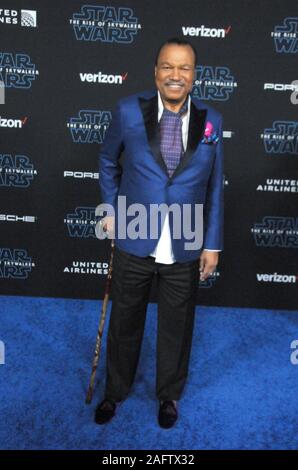 Hollywood, Californie, USA 16 décembre 2019 l'acteur Billy Dee Williams assiste à la première mondiale de Lucasfilm 'Star Wars : La montée de Skywalker' le 16 décembre 2019 à Hollywood, Californie, USA. Photo de Barry King/Alamy Live News Banque D'Images