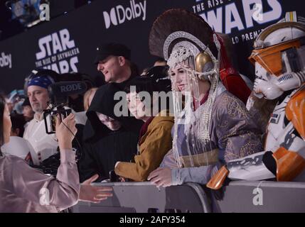 Los Angeles, USA. Dec 16, 2019. Atmosphère à la Disney STAR WARS LA MONTÉE DE SKYWALKER tenue à l'Kodak Theater à Hollywood, CA le Lundi, Décembre 16, 2019 ?. (Photo par Sthanlee B. Mirador/Sipa USA) Crédit : Sipa USA/Alamy Live News Banque D'Images