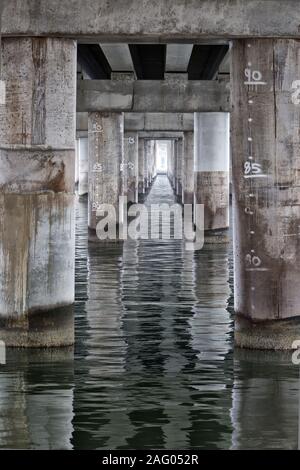 Sous-structure, Bay Bridge, New York, Banque D'Images