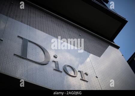 Un logo Dior comme vu sur une devanture à Washington, D.C., comme on l'a vu le 14 août 2019. Graeme Sloan/Sipa (USA) Banque D'Images