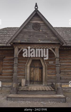 Maison en bois en musée d'Zaporizhian «Zaporizhian Zweigniederlassungen' Cosaques de Khortytsia, ville Zaporozhye, Ukraine Banque D'Images