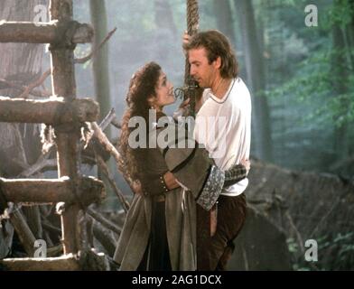 ROBIN des bois, prince des voleurs 1991 Warner Bros film avec Kevin Costner et Mary Elizabeth Mastrantonio Banque D'Images