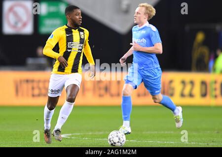 Arnhem, Pays-Bas. 25Th Dec 2019. GelreDome ARNHEM,, 17-12-2019, football, coupe KNVB Beker, Néerlandais, saison 2019-2020, Vitesse dvd Riechedly Bazoer pendant le match Vitesse - ODIN 59 : Crédit Photos Pro/Alamy Live News Banque D'Images