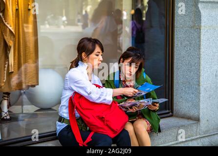 Balade autour de Madrid vous pouvez rencontrer beaucoup de belles personnes, de toute race, de tout le monde Banque D'Images