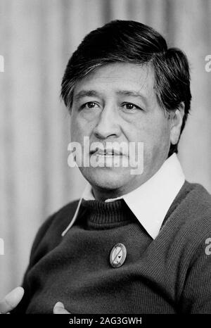 Cesar Chavez (1927-1993), dirigeant syndical et militant des droits civils, la tête et épaules portrait, photographie par Marion S., avril 1979 Trikosko Banque D'Images