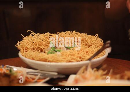 Gros plan d'un bol de nouilles Banque D'Images