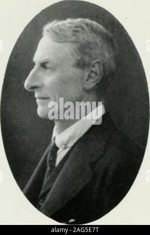 . Les Londoniens, les notables d'un illustré qui est qui des professionnels et hommes d'affaires. HENRY GOODWIN ROOTH Metropolitan Police Magistrat Cour et J.P. pour le SixHome comtés depuis 1917. Bom était à Londres en iSei,et fait ses études à Harrow et Trinity College, Cambridge (B.A.). Il a été admis au Barreau Temple intérieur en 1SS7;rejoint et pratiqué sur le circuit de l'Est du Sud, C.C.C, Kent et Londres Sessions, représentant le Directeur des poursuites ofPublic. Foire à la fois sur le circuit et atCourts prévôt. Il a été nommé au conseil de discipline Siège Staffand Special Constabulary à ScotlandHouse dans J Banque D'Images