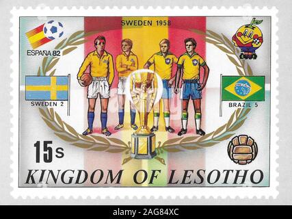 Carte postale philatélie Royaume du Lesotho stamp célébration finale de la Coupe du Monde 1958 Brésil / Suède, produit de l'Espagne 1982 Italie tournoi 15s stamp Banque D'Images