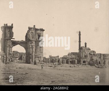 Felice Beato (1832 - 1909) - La Tour de l'horloge en face de la porte de garde de Dépositaire Banque D'Images