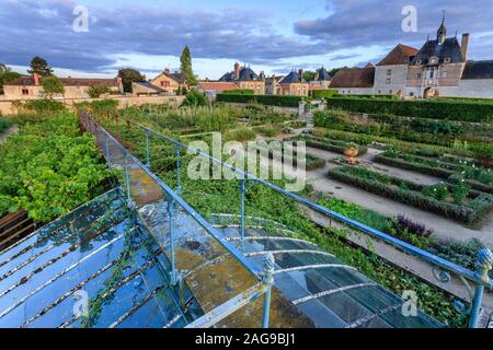 France, Loiret, la Bussière, Le Château de la Bussière Parc et jardins, potager, vue depuis la crête de la vieille serre // France, Indre-et-Loire (4 Banque D'Images