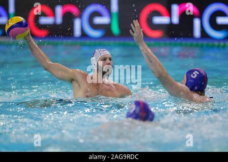 Civitavecchia, Italie. 25Th Dec 2019. niccolÃ² figari Ligue mondiale de water-polo pendant européen Hommes - Italia contre la Géorgie, le water-polo de l'équipe nationale italienne à Civitavecchia, Italie, le 17 décembre 2019 : Crédit Photo Agency indépendante/Alamy Live News Banque D'Images