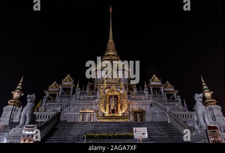 Bangkok, Thaïlande - 13 déc 2019 : temple Wat Traimitr Withayaram Worawihan ou Wat Traimit Temple et aussi connu sous le nom de Temple of the Golden Buddha lar Banque D'Images