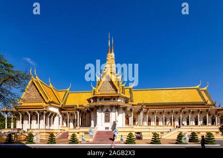 La salle du trône au Palais Royal, Phnom Penh, Cambodge. Banque D'Images