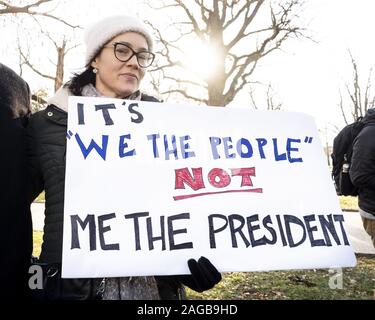 Washington, DC, USA. Dec 18, 2019. 18 décembre 2019 - Washington, DC, United States : Pro-Impeachment protester contre le Capitole. Crédit : Michael Brochstein/ZUMA/Alamy Fil Live News Banque D'Images
