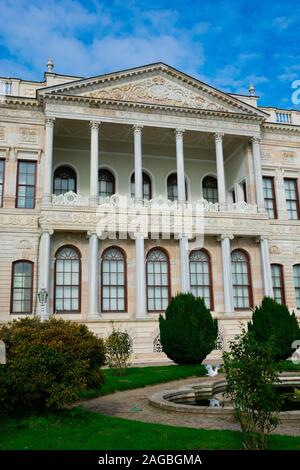 Istanbul, Turquie. Le 23 novembre 2019. Palais de Dolmabahçe, situé dans le quartier de Besiktas a été le principal centre administratif de l'Empire Ottoman Banque D'Images