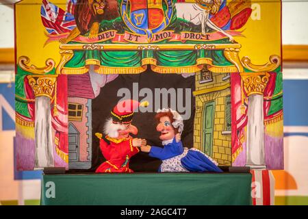 Le professeur Horn's Punch & Judy spectacle au National Folk Festival 2019, Salisbury, Maryland, USA. Banque D'Images